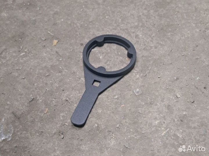 Фиксатор шкива распредвала Subaru Forester 2.5L