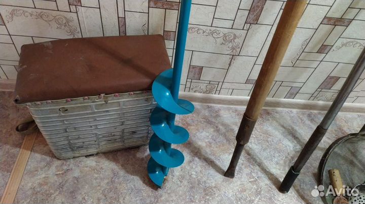 Зимние рыболовные снасти