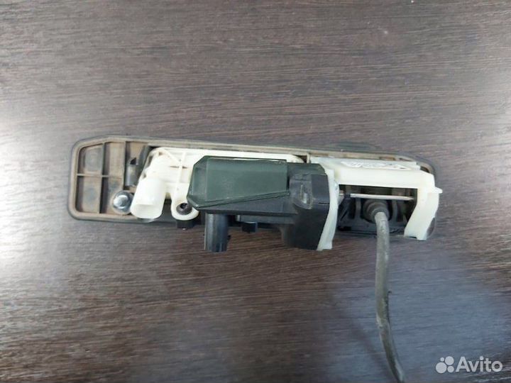 Кнопка открывания багажника Mercedes Gl 500 4Matic