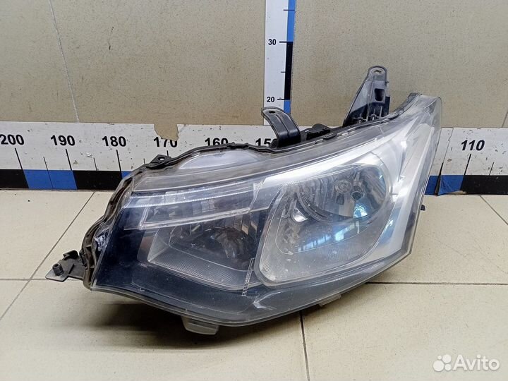 Б/У Б/У Фара левая оплавлен корпус 8301C197