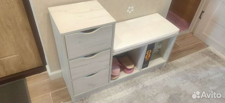 Обувница для прихожей с сиденьем