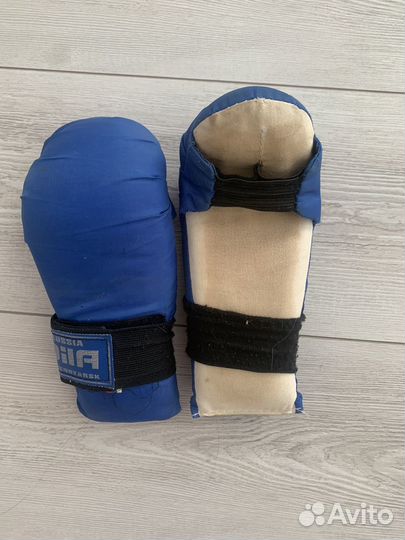 Перчатки для карате