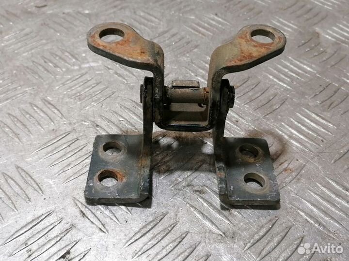 Петля багажника правая Chery Tiggo 2005-2016