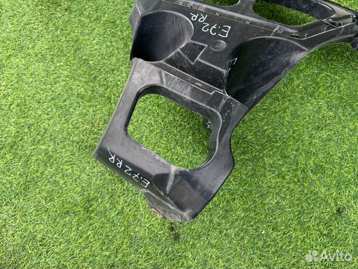 Крепление бампера заднее правое Bmw X6 E72 N63B44A