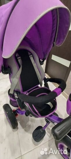 Велосипед с ручкой фиолетовый, модель такая же