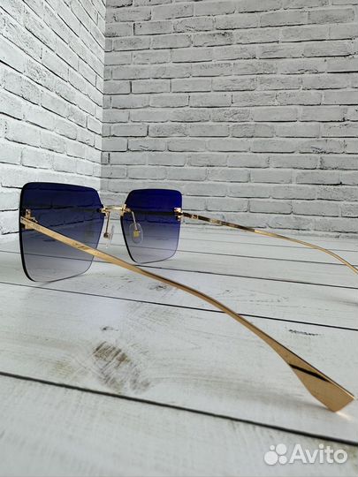 Солнцезащитные очки Fendi