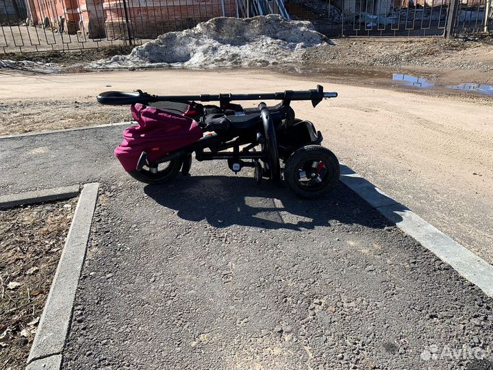 Трехколесный велосипед