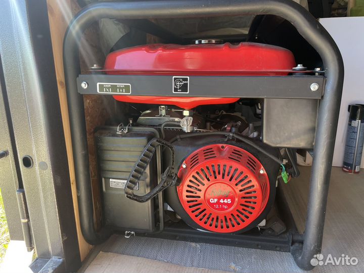 Бензиновый генератор