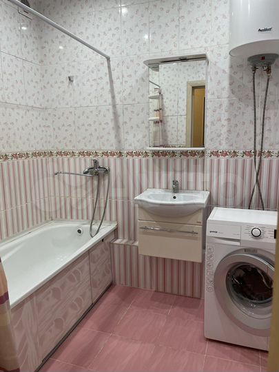 2-к. квартира, 75 м², 1/10 эт.