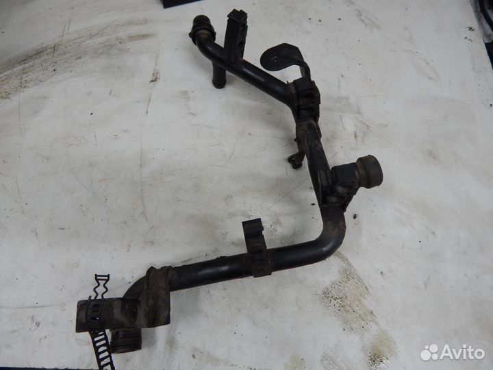 Трубка охлаждающей жидкости Volkswagen Passat B5+