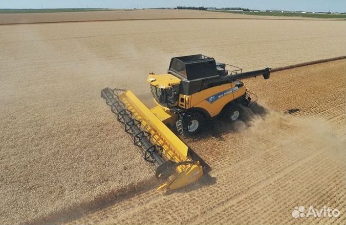 Комбайн New Holland CH 7.70, 2023