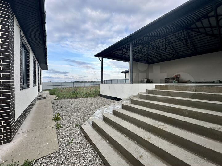 Дом 105 м² на участке 6 сот.