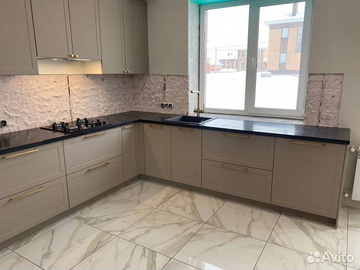 Большая угловая кухня в рассрочку от производителя