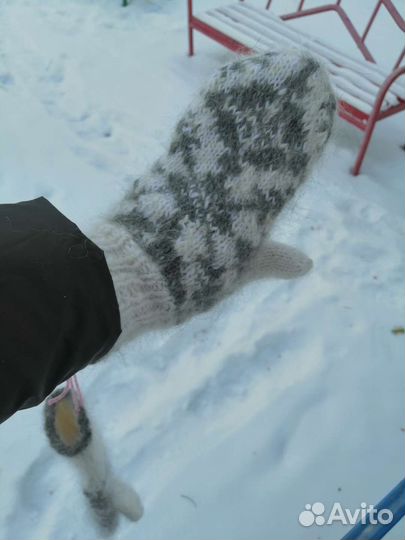 Варежки из козьего пуха