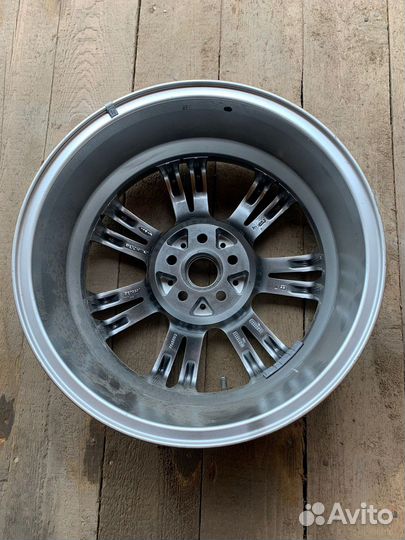 Диск литой новый subaru