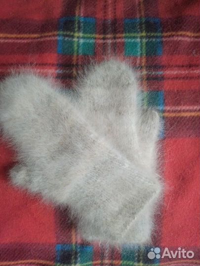 Варежки из пряденого собачьего пуха