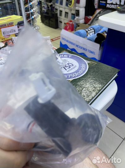 Оригинальная кнопка открытия багажника solaris