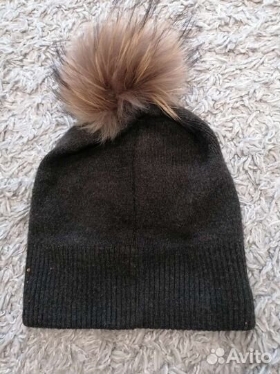 Шапка зимняя женская с помпоном