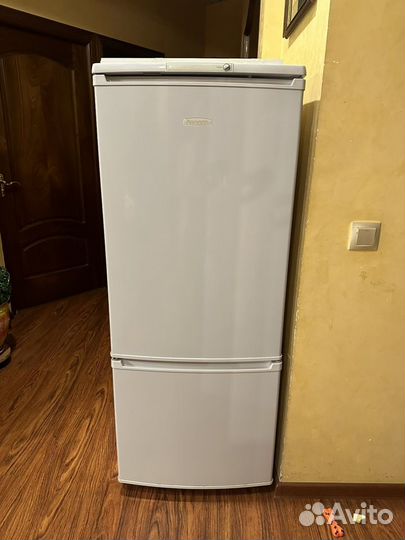Холодильник бирюса с морозильной камерой 151