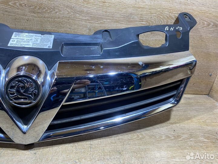 Решетка радиатора Opel Astra H рест Арт. 130331