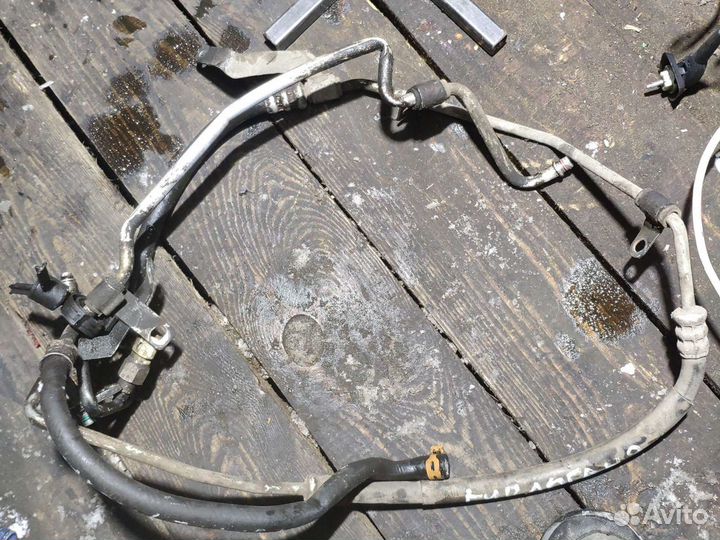 Трубка Гур Рено Логан 2