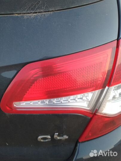 Фонарь правый внутренний Citroen C4 2