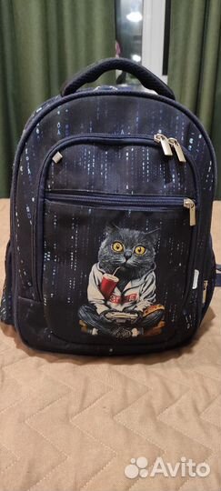 Школьный рюкзак