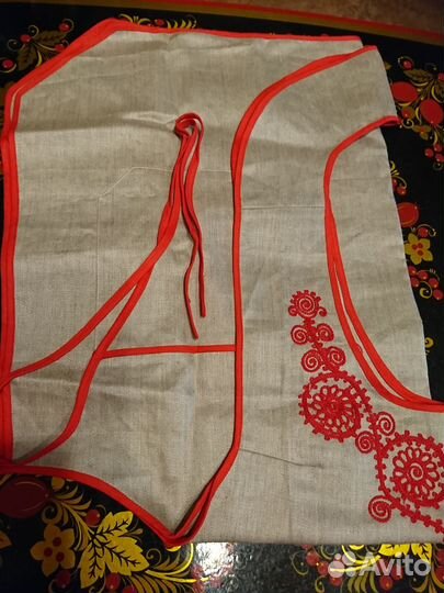 Заонежская вышивка. Фартук с грудкой. Лен