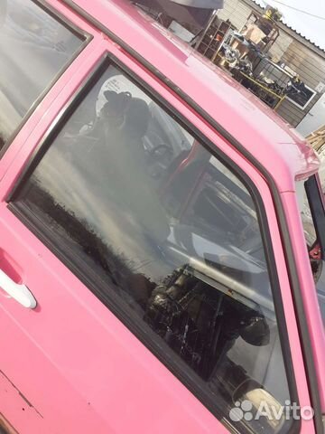 Переднее правое стекло ваз 2115