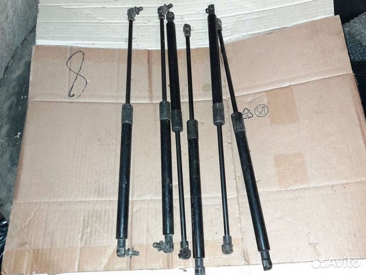 Стойка багажника, амортизатор шевроле Лачетти хетч