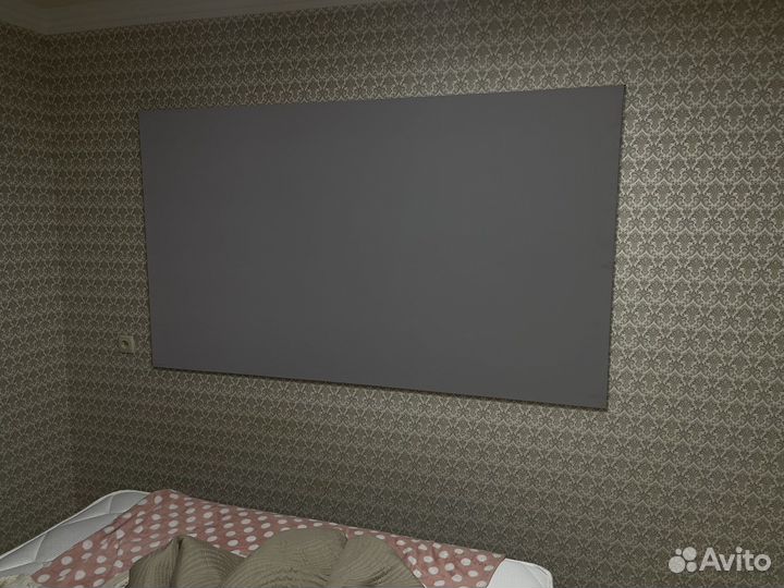 Светоотражающий экран для проектора 84''