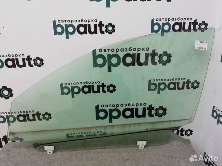 Стекло передней левой двери 80301JN90A Nissan