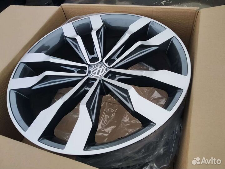 Диски на volkswagen tiguan r18 5х112 новые