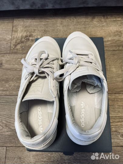 Кроссовки Adidas i5923 iniki