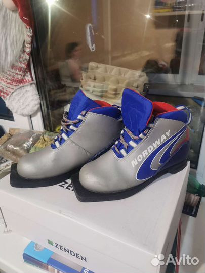 Лыжные ботинки классические