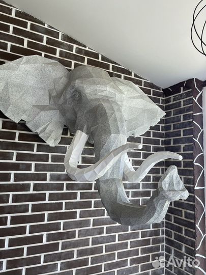 Полигональная фигура голова слона