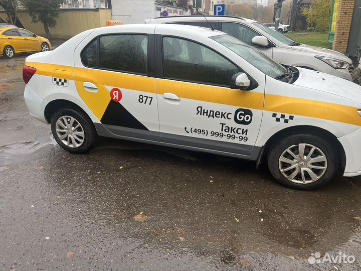 Renault Logan 1.6 AT, 2021, 122 500 км