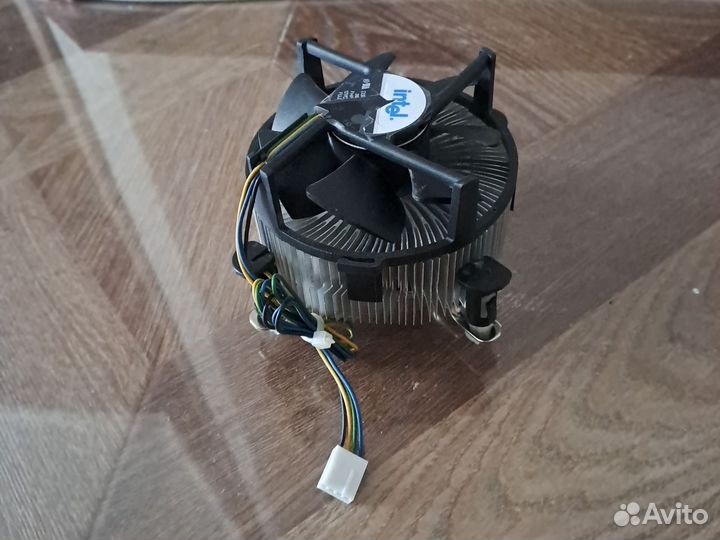 Кулер процеccорный intel