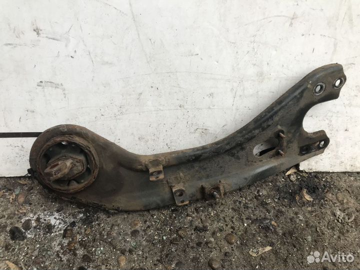 Рычаг задний продольный Kia Sportage III (2010—201