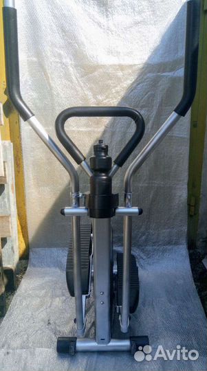 Эллиптический тренажер (кардио)