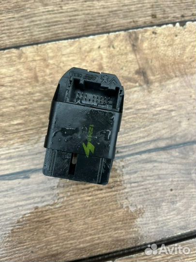 Блок управления стеклоподъемниками Peugeot 206 206