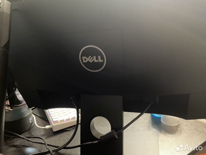 Монитор dell