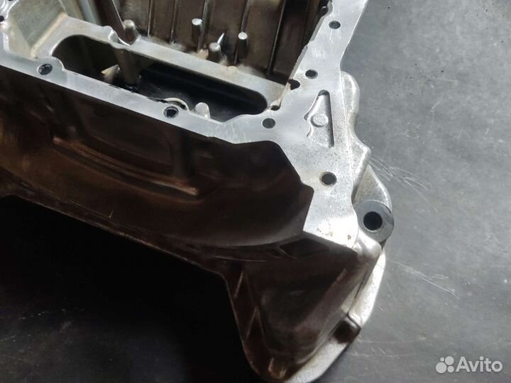 Поддон Mercedes Benz X204 m272.949