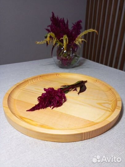 Деревянное блюдо