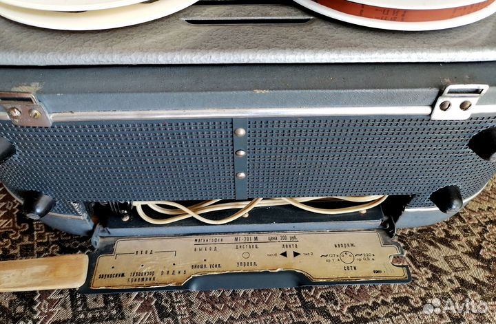 Катушечный магнитофон Комета