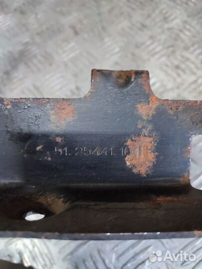 Кронштейн электропроводки MAN 51254411001