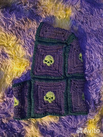 Вязаный капор с черепами, ручная работа