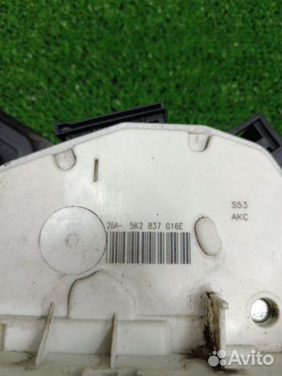 Замок двери передней правой Volkswagen Golf 7 CJZ