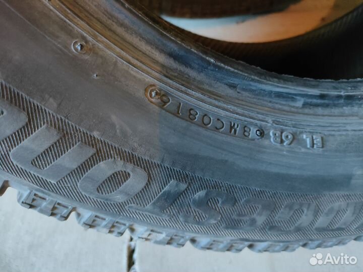 Bridgestone Blizzak VRX 235/55 R17