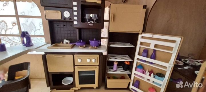 Домик кукольный